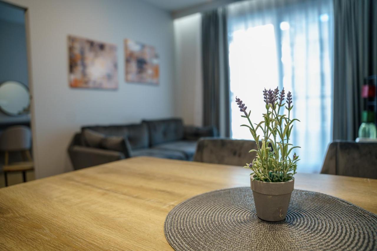 Bright And Charming- Golden Apartments- City Center&S18 Varşovia Exterior foto