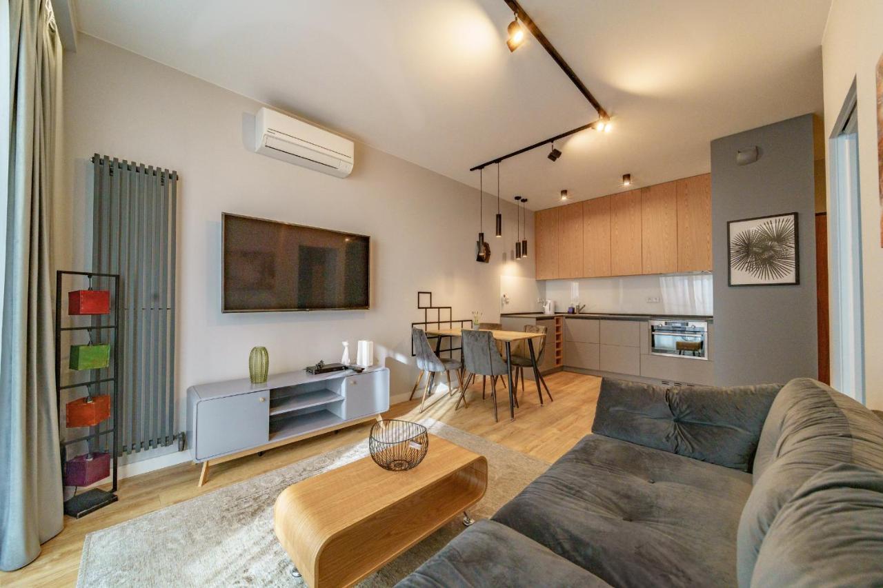 Bright And Charming- Golden Apartments- City Center&S18 Varşovia Exterior foto