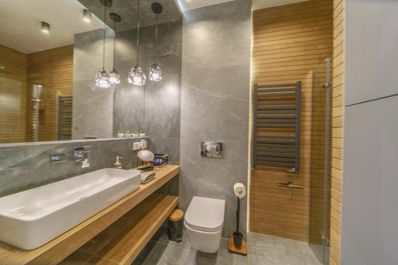 Bright And Charming- Golden Apartments- City Center&S18 Varşovia Exterior foto