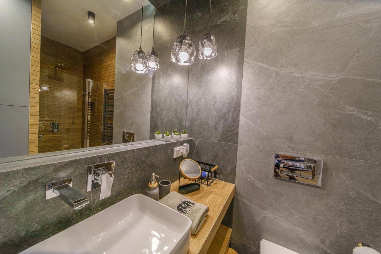 Bright And Charming- Golden Apartments- City Center&S18 Varşovia Exterior foto